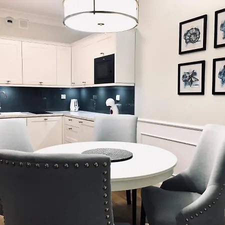 Faro Nadmorskie Tarasy Apartamento *